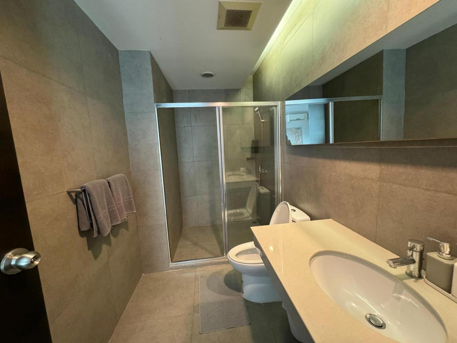 Cgcasa Hotel Bangkok Esterno foto