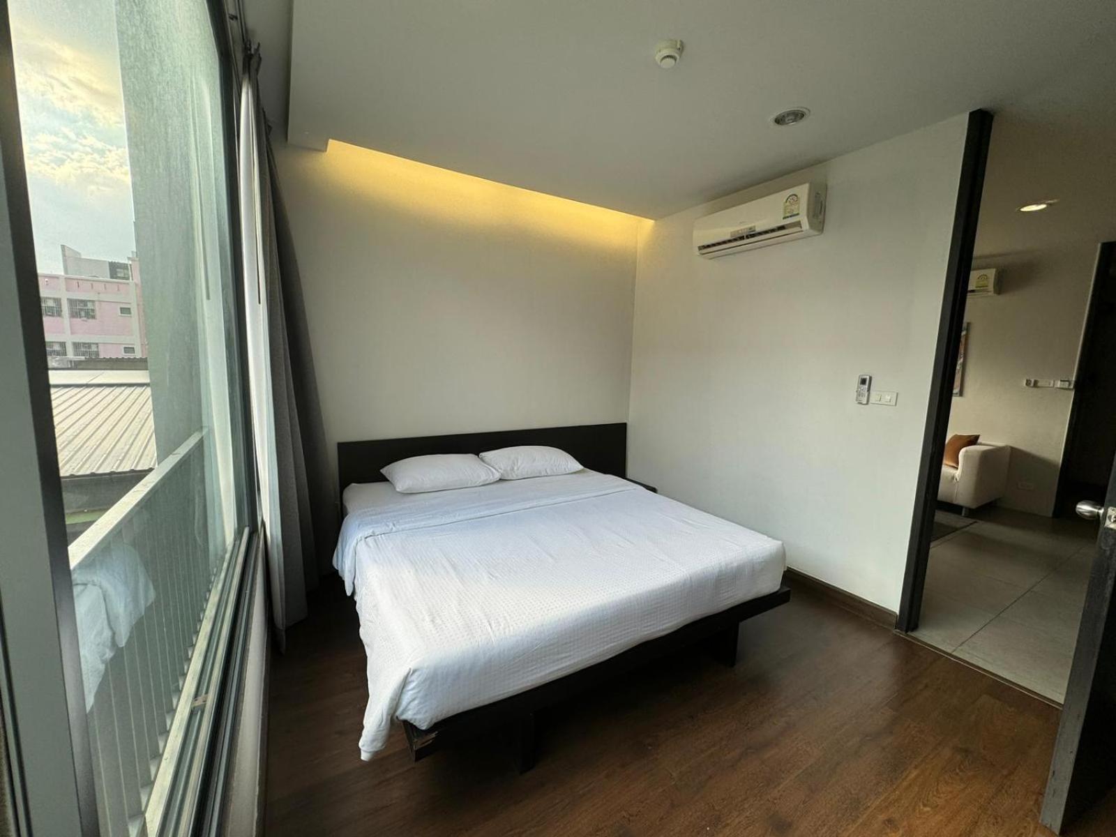 Cgcasa Hotel Bangkok Esterno foto