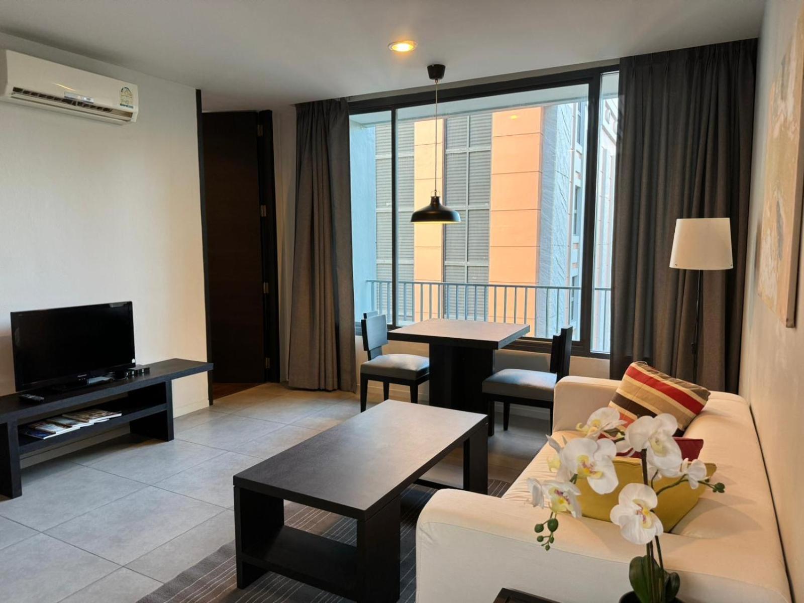 Cgcasa Hotel Bangkok Esterno foto